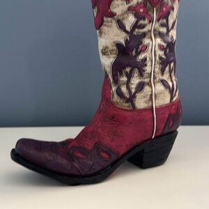 Cowboy boot home decor